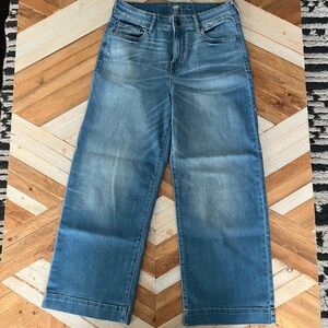 Old Navy High Waisted Wide-Leg Ankle Jeans